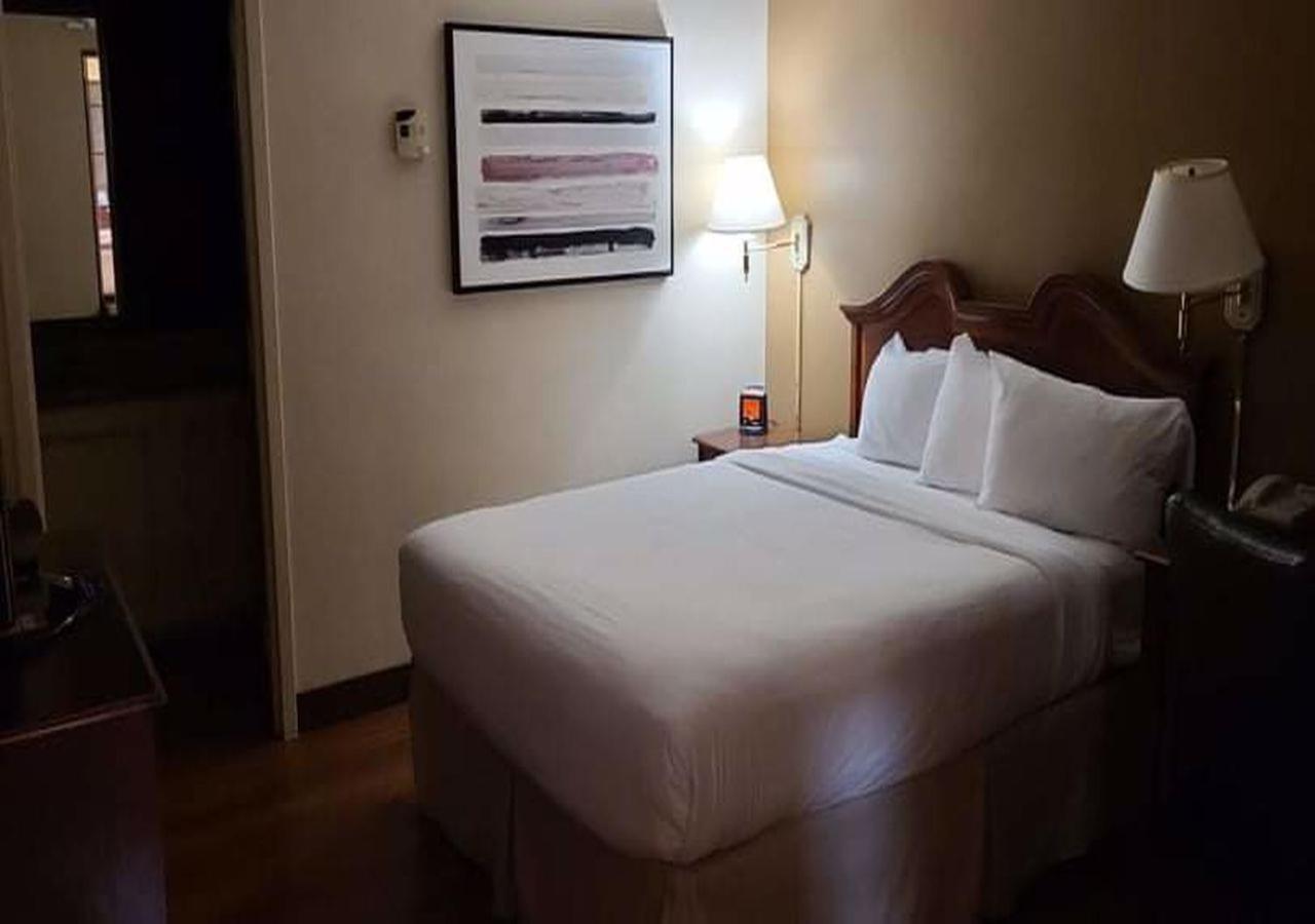 Auburn Place Hotel & Suites Cape Girardeau Bagian luar foto