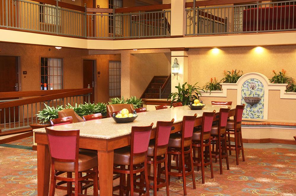 Auburn Place Hotel & Suites Cape Girardeau Bagian luar foto
